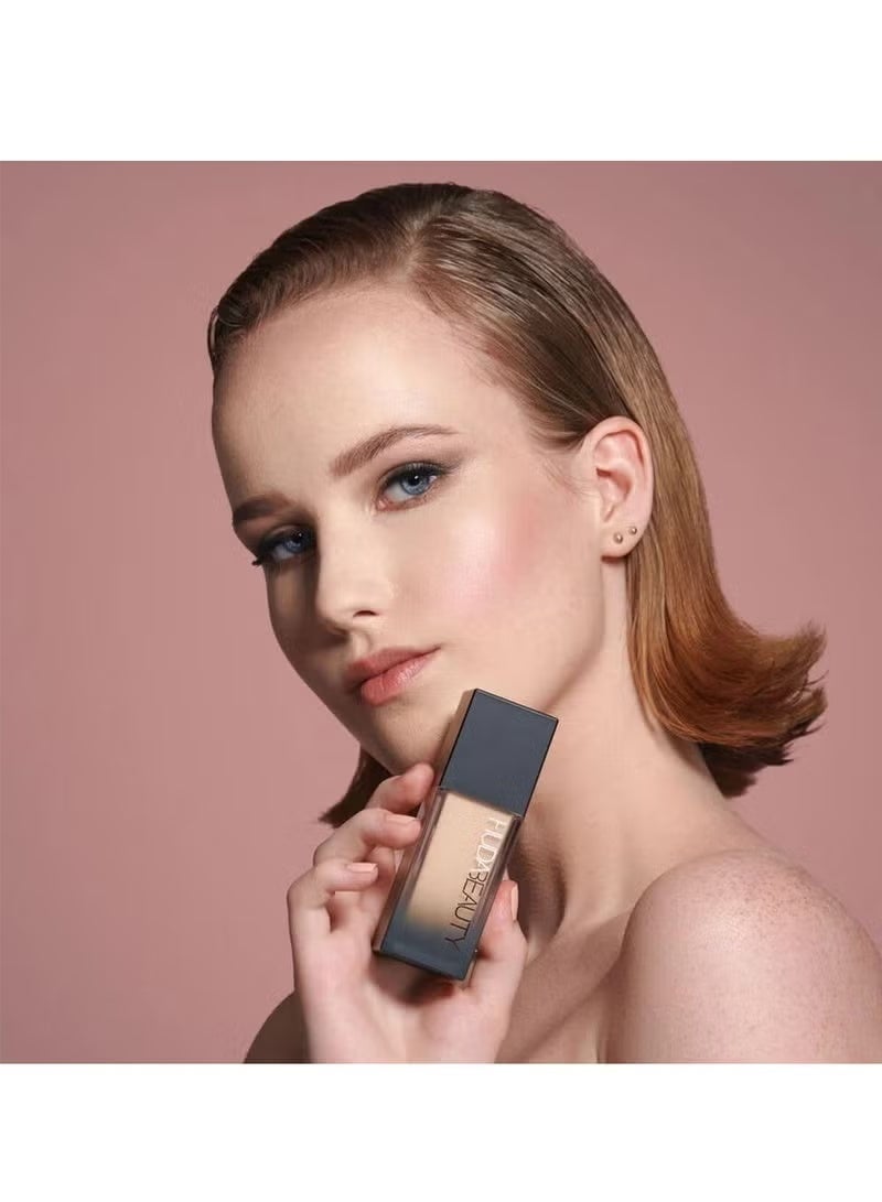 Huda Faux Filter Foundation Vanilla 120B + Gifts - Image 2